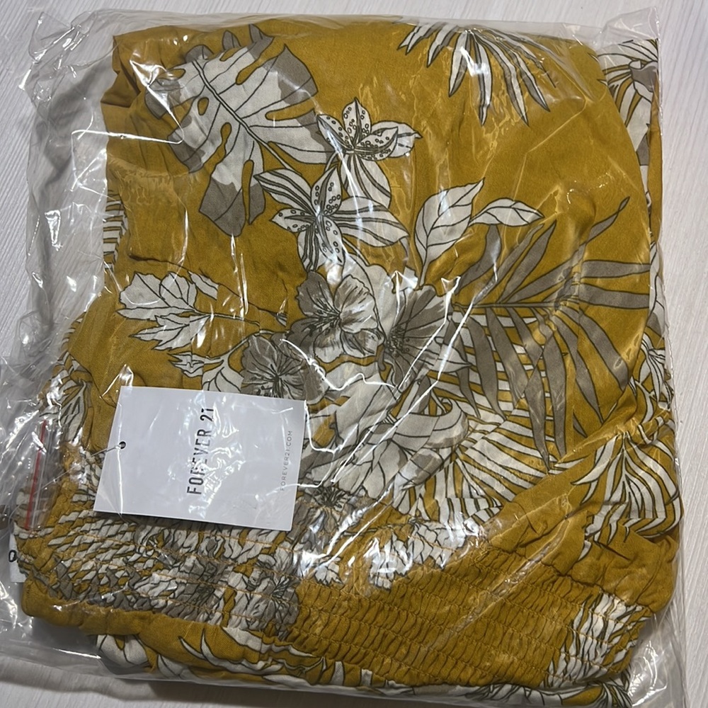 Forever 21 Woman’s Tropical Leaf Print Maxi Dress in Yellow Size M NWT - Picture 7 of 7